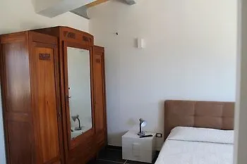 Alojamento de Acomodação e Pequeno-almoço Brezza Delle Egadi