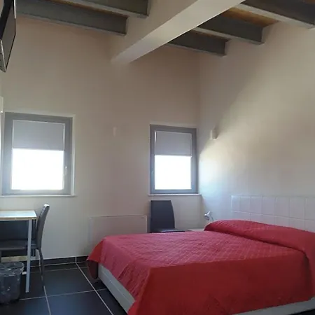 Brezza Delle Egadi فندق مبيت وإفطار 4*