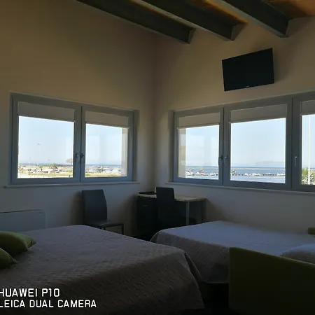 Brezza Delle Egadi Bed & Breakfast Marsala