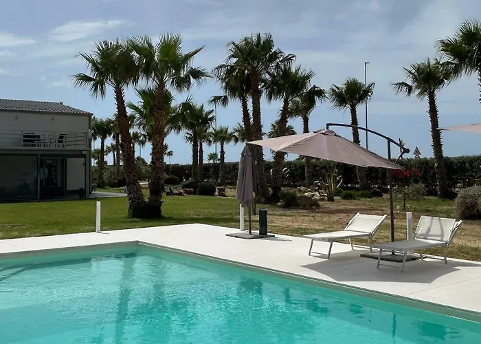 Brezza Delle Egadi Bed & Breakfast 4*