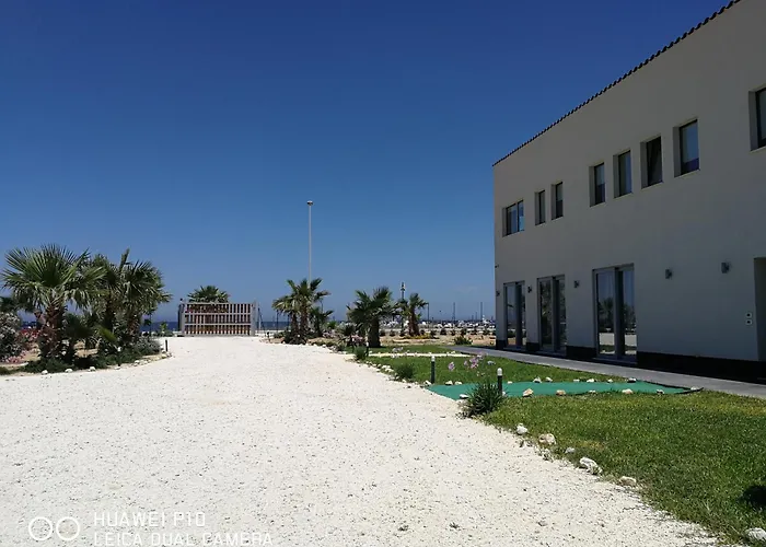 Brezza Delle Egadi Bed & Breakfast 4*